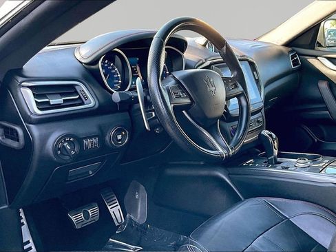 Used 2017 Maserati Ghibli image 16