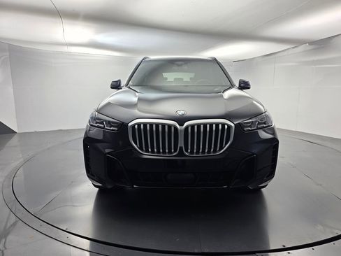Used 2024 BMW X5 sDrive40i w/ M Sport Package RWD image 2