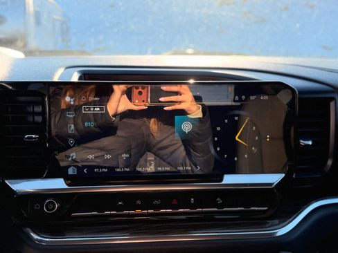 Used 2023 Chevrolet Silverado 1500 LT Trail Boss AWD/4WD image 26