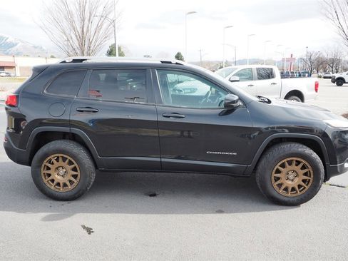 Used 2014 Jeep Cherokee Latitude w/ Cold Weather Group image 4