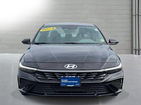 Used 2024 Hyundai Elantra SEL FWD image 2