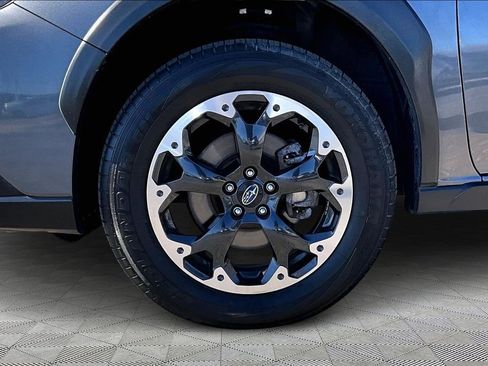 Used 2023 Subaru Crosstrek 2.0i Premium image 9