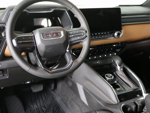 New 2025 GMC Canyon AT4 w/ Nightfall Edition image 10