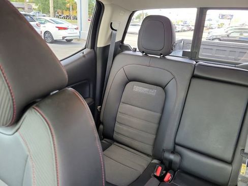 Used 2016 GMC Canyon SLE w/ All Terrain Adventure Package RWD image 17