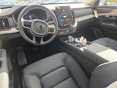 New 2026 Volvo XC90 T8 Plus