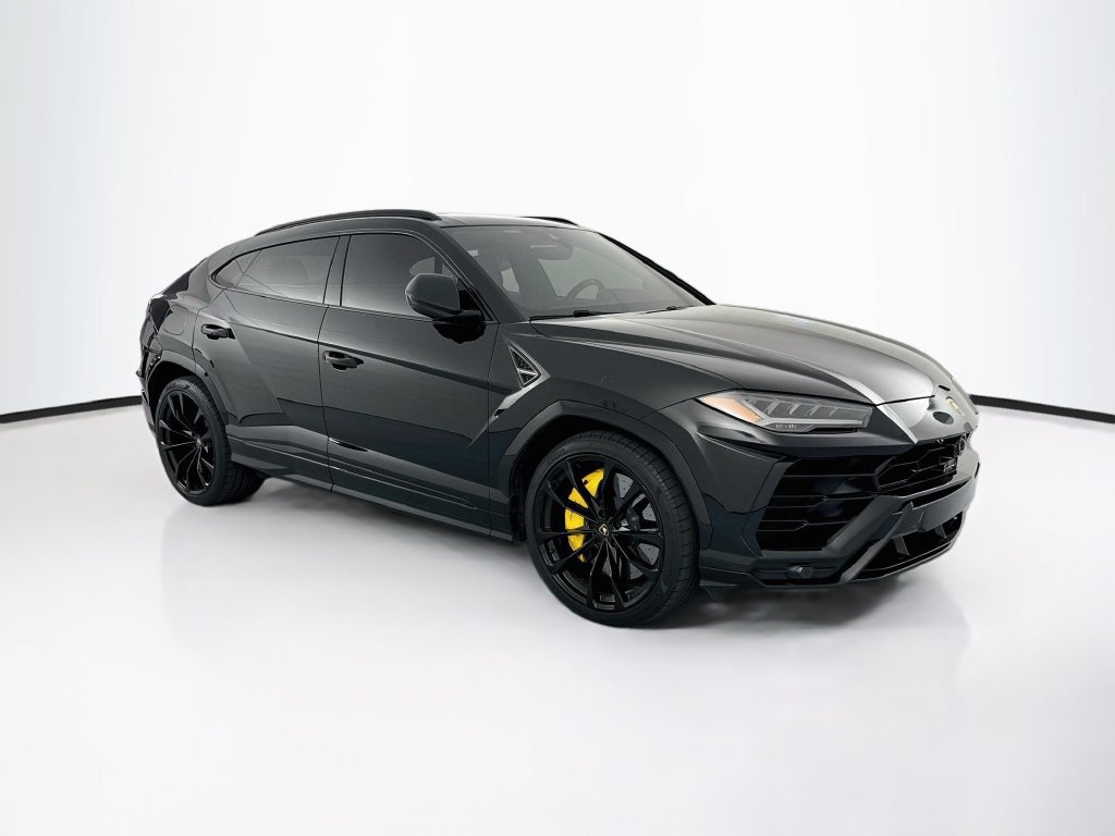 Used 2022 Lamborghini Urus AWD/4WD image 3