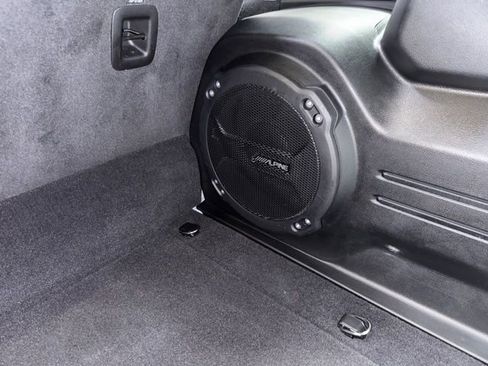 Used 2024 Jeep Wrangler High Altitude image 6