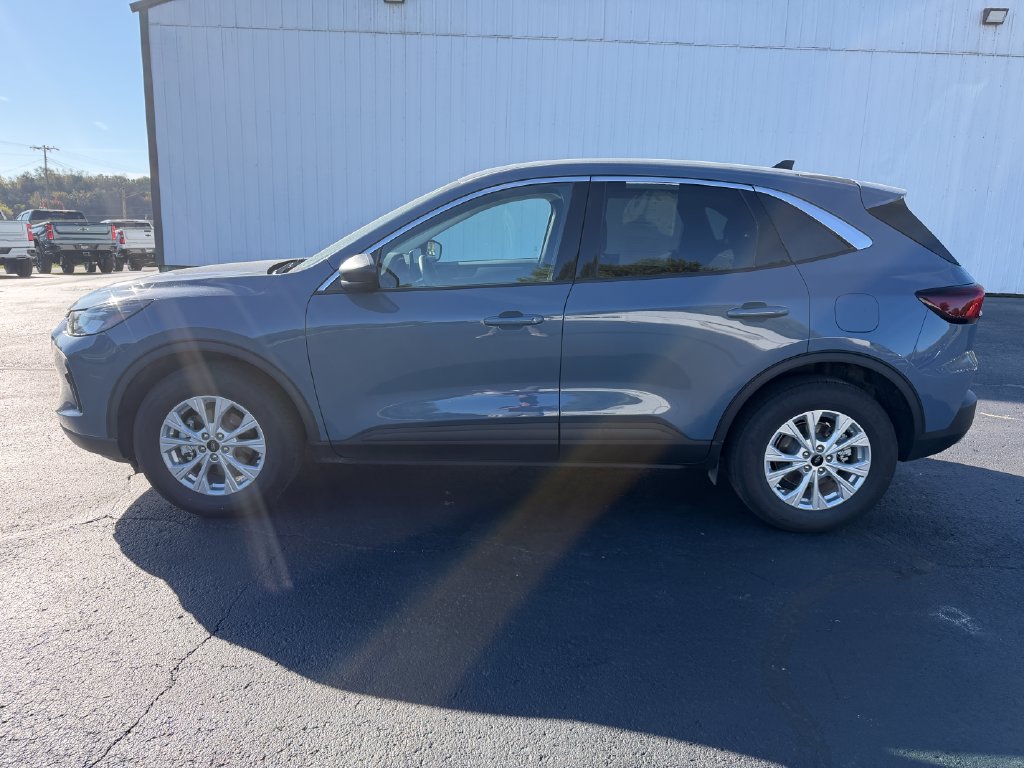 Used 2024 Ford Escape Active w/ Tech Pack #1 AWD/4WD image 8