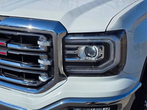 Used 2017 GMC Sierra 1500 SLT AWD/4WD image 3