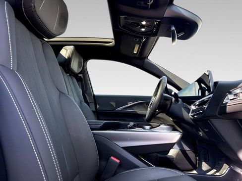 Used 2024 Cadillac Lyriq Sport image 12