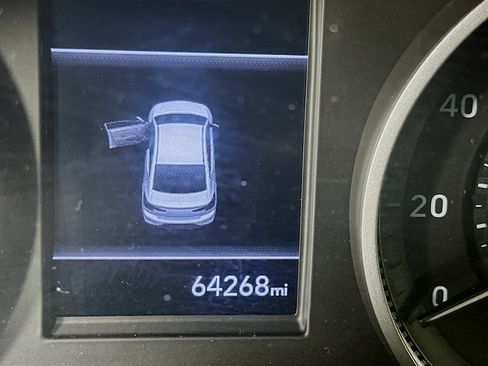 Used 2020 Hyundai Elantra SEL w/ Cargo Package (C1) image 19