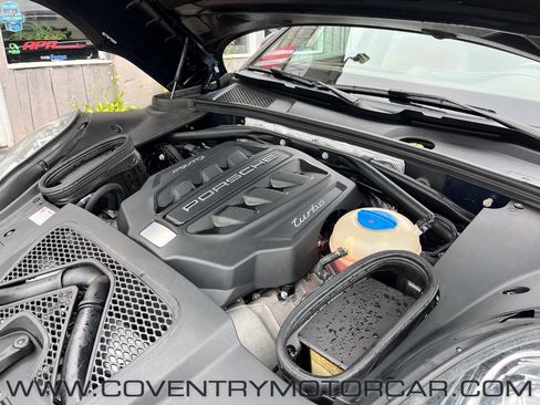 Used 2017 Porsche Macan Turbo image 12
