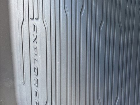 New 2026 Ford Explorer Platinum image 16