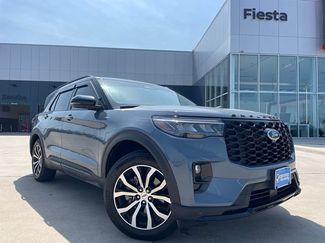 Used 2025 Ford Explorer ST-Line RWD video 1