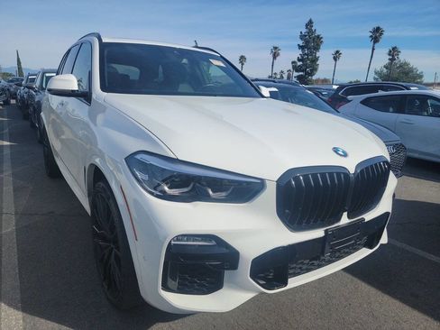 Used 2020 BMW X5 xDrive40i w/ M Sport Package image 3