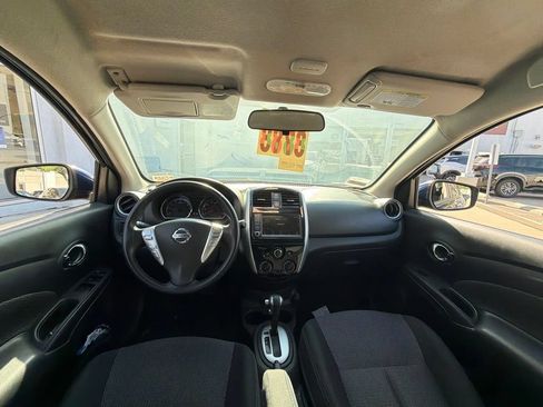 Used 2019 Nissan Versa SV w/ SV Special Edition Package FWD image 4