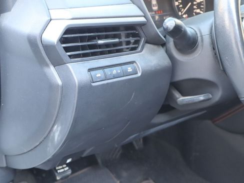 Used 2024 Nissan Altima 2.5 SR FWD image 17