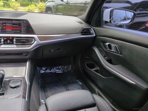 Used 2019 BMW 330i Sedan w/ Convenience Package RWD image 16