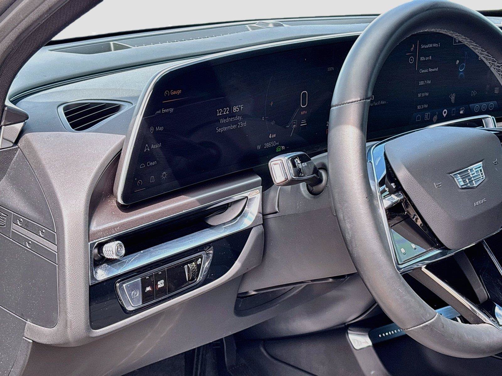 Used 2024 Cadillac Lyriq Tech RWD image 10