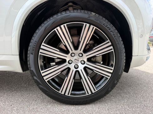 Certified 2024 Volvo XC90 T8 Plus w/ Protection Package Premier AWD/4WD image 9