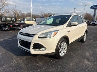 Used 2016 Ford Escape Titanium video 2