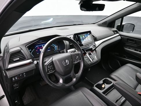 Certified 2023 Honda Odyssey Sport image 13