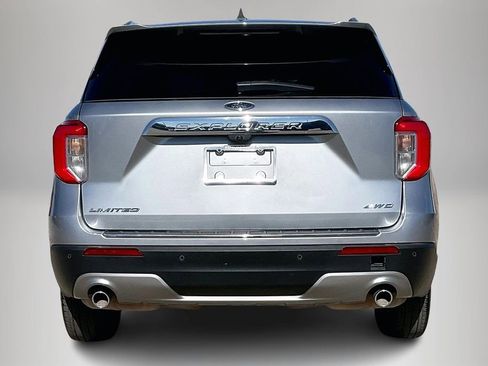 Used 2023 Ford Explorer Limited image 6