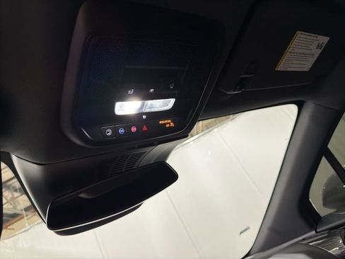 Used 2024 Chevrolet Blazer EV LT image 17