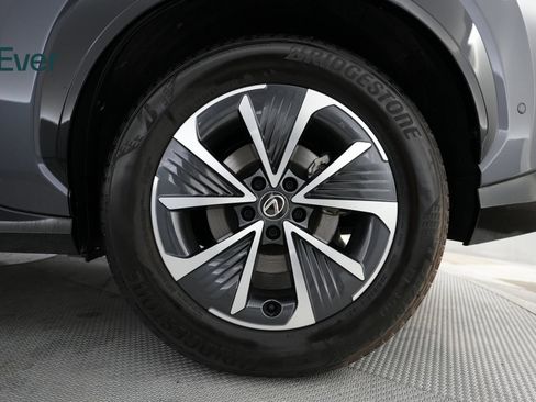 Used 2023 Lexus RZ 450e Premium image 18