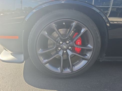 Used 2020 Dodge Challenger R/T Scat Pack w/ Shaker Package RWD image 5