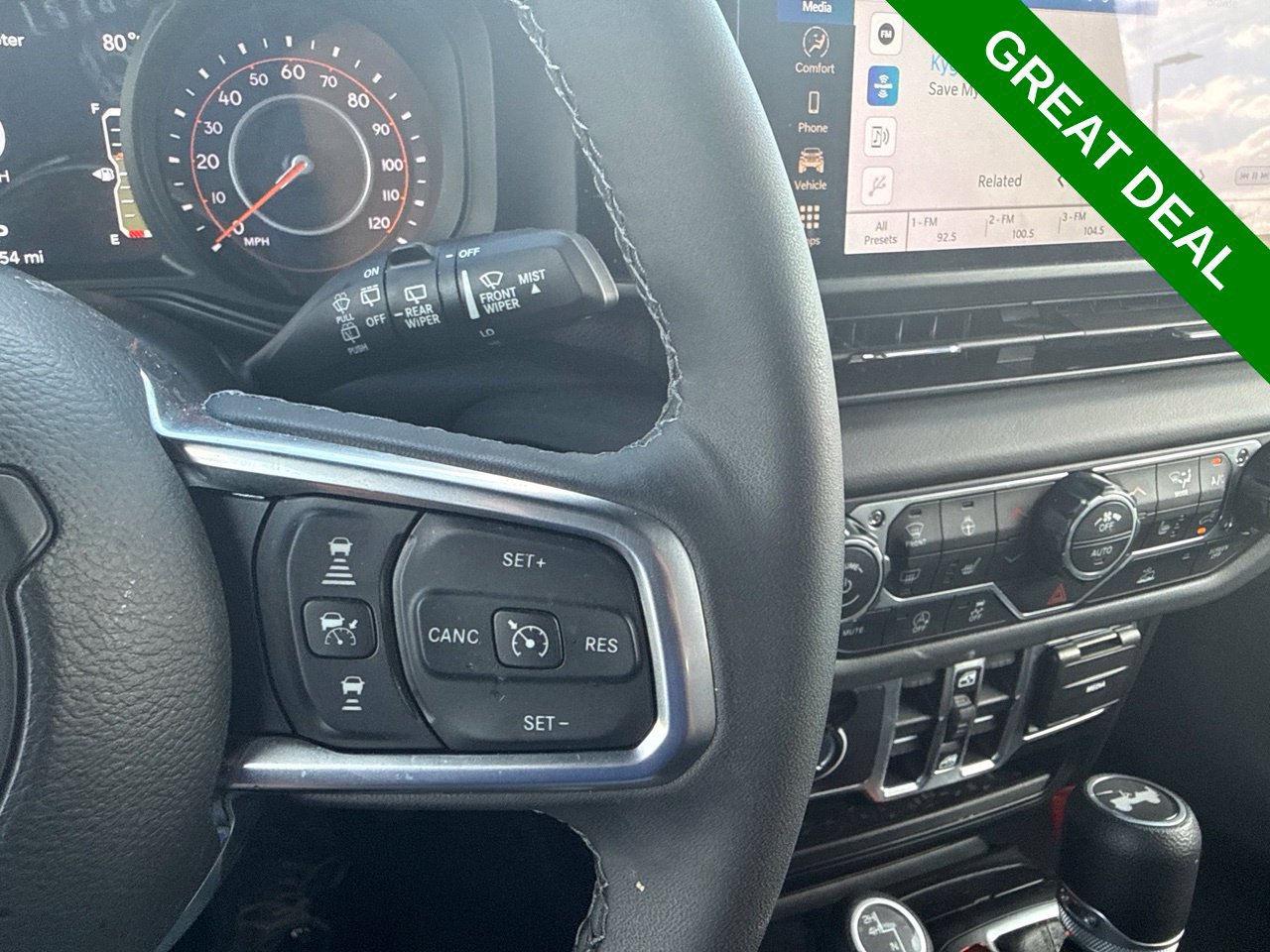 Used 2026 Jeep Wrangler Unlimited Sahara AWD/4WD image 20
