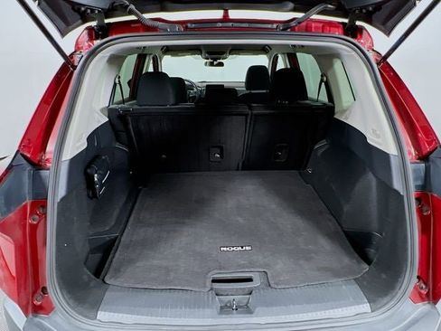 Used 2023 Nissan Rogue SV image 25