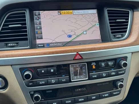 Used 2020 Genesis G80 5.0 Ultimate RWD image 13