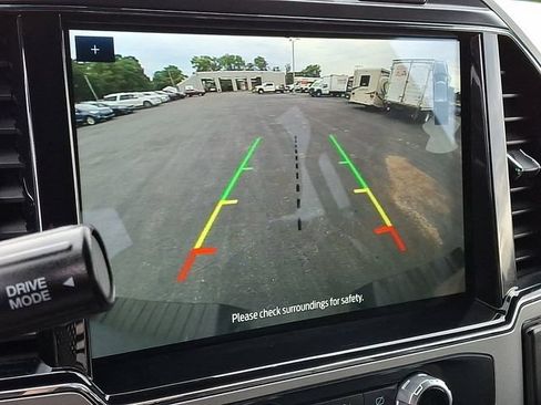 Used 2022 Ford F250 Lariat w/ Black Appearance Package AWD/4WD image 4