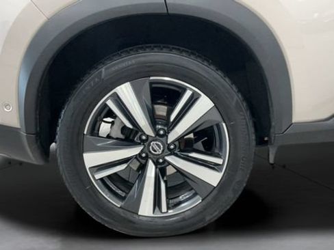 Used 2021 Nissan Rogue Platinum AWD/4WD image 25