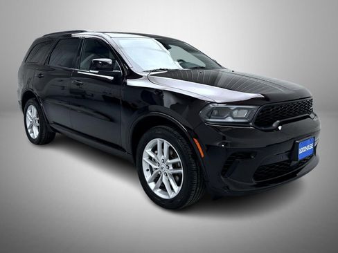 Used 2025 Dodge Durango GT image 3