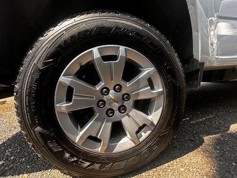 Used 2022 Chevrolet Colorado LT w/ Fleet Safety Package AWD/4WD image 29