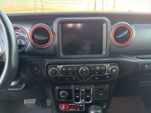 Used 2022 Jeep Gladiator Mojave w/ LED Lighting Group image 29