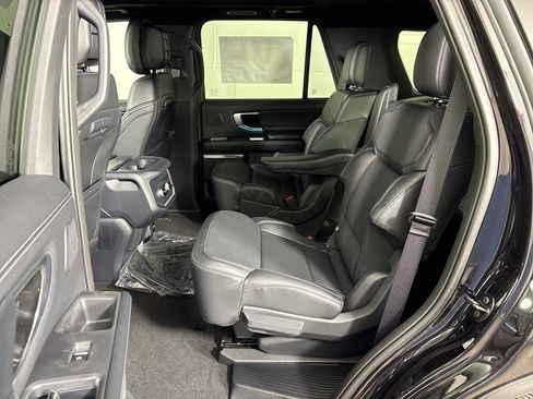 New 2026 Ford Expedition Platinum AWD/4WD image 32