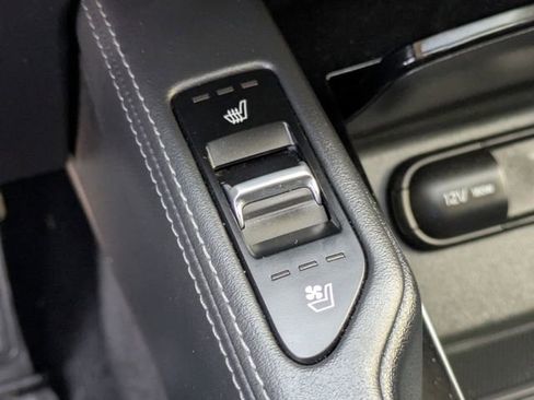 Used 2022 Kia Telluride EX w/ Towing Package image 18