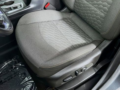 Used 2019 Chevrolet Equinox LT AWD/4WD image 18