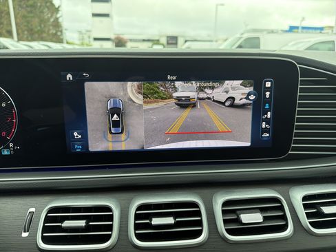 Used 2024 Mercedes-Benz GLE 350 4MATIC image 25