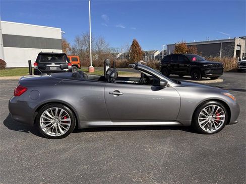 Used 2011 INFINITI G37 Sport w/ Premium Pkg image 8