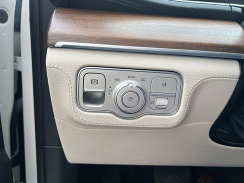 Certified 2022 Mercedes-Benz GLE 350 4MATIC image 12