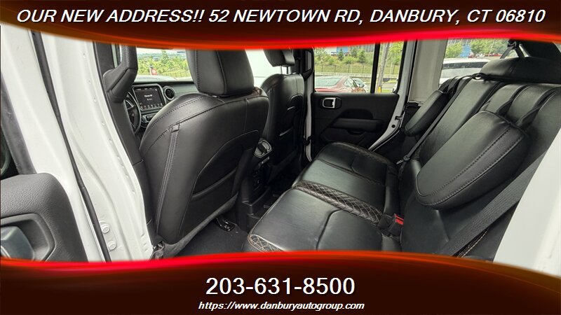 Used 2023 Jeep Wrangler Unlimited Sahara AWD/4WD image 14