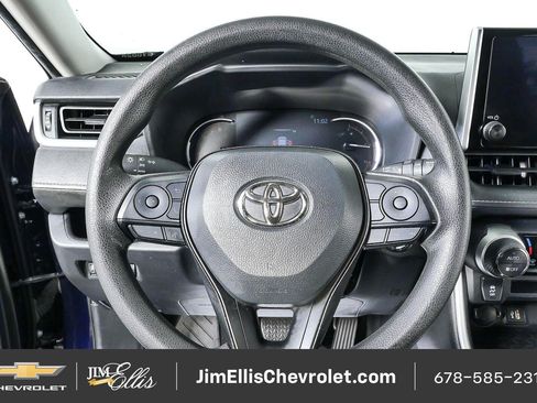 Used 2024 Toyota RAV4 XLE FWD image 10