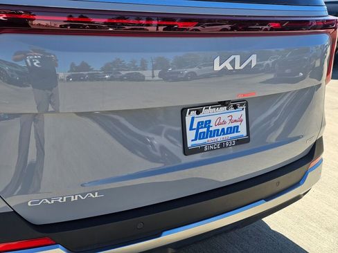 New 2026 Kia Carnival SX image 27