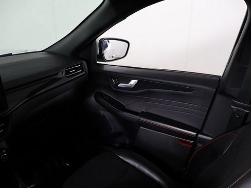 Used 2024 Ford Escape ST-Line Select w/ Tech Pack #2 AWD/4WD image 38
