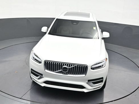 Used 2023 Volvo XC90 B5 Plus AWD/4WD image 26