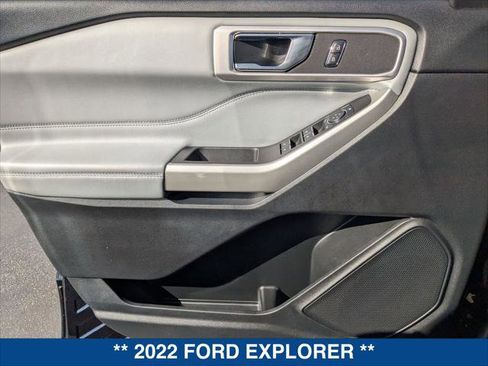 Certified 2022 Ford Explorer XLT w/ Equipment Group 202A image 10